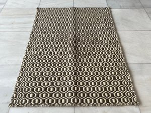 SMALL RUG - FWV026 | SIZE: 90CM X 60CM